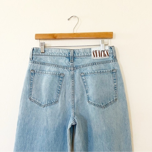 MOTHER Snacks The Fun Dip Puddle Slice in Lots of Nibbles Jean - Picture 9 of 13